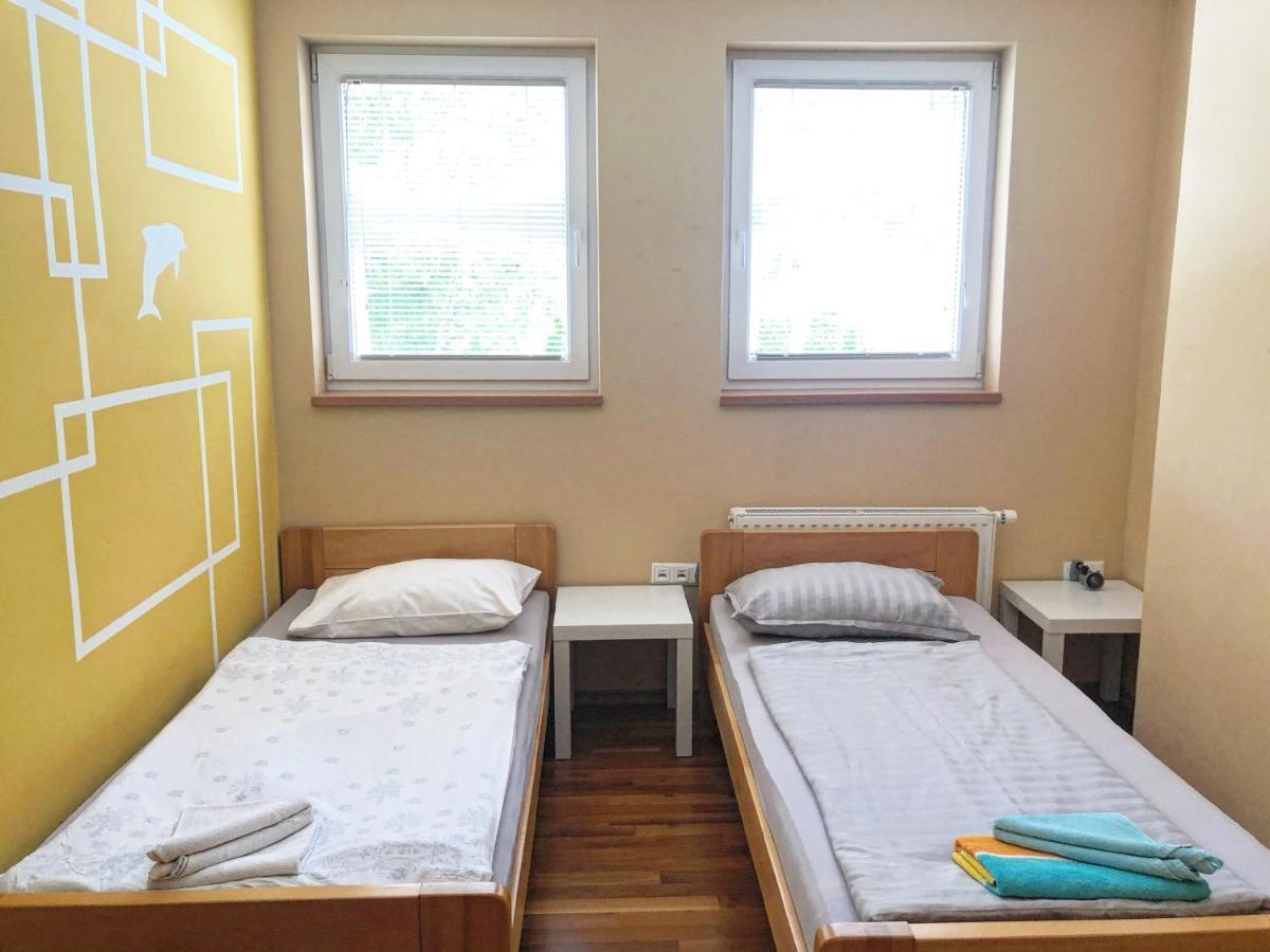 Apartment And Rooms Maraton Kranjska Gora Bagian luar foto