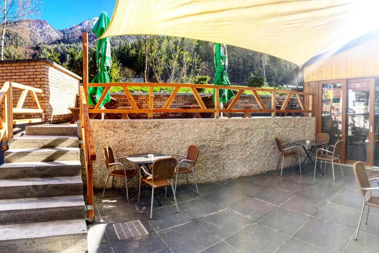 Apartment And Rooms Maraton Kranjska Gora Bagian luar foto