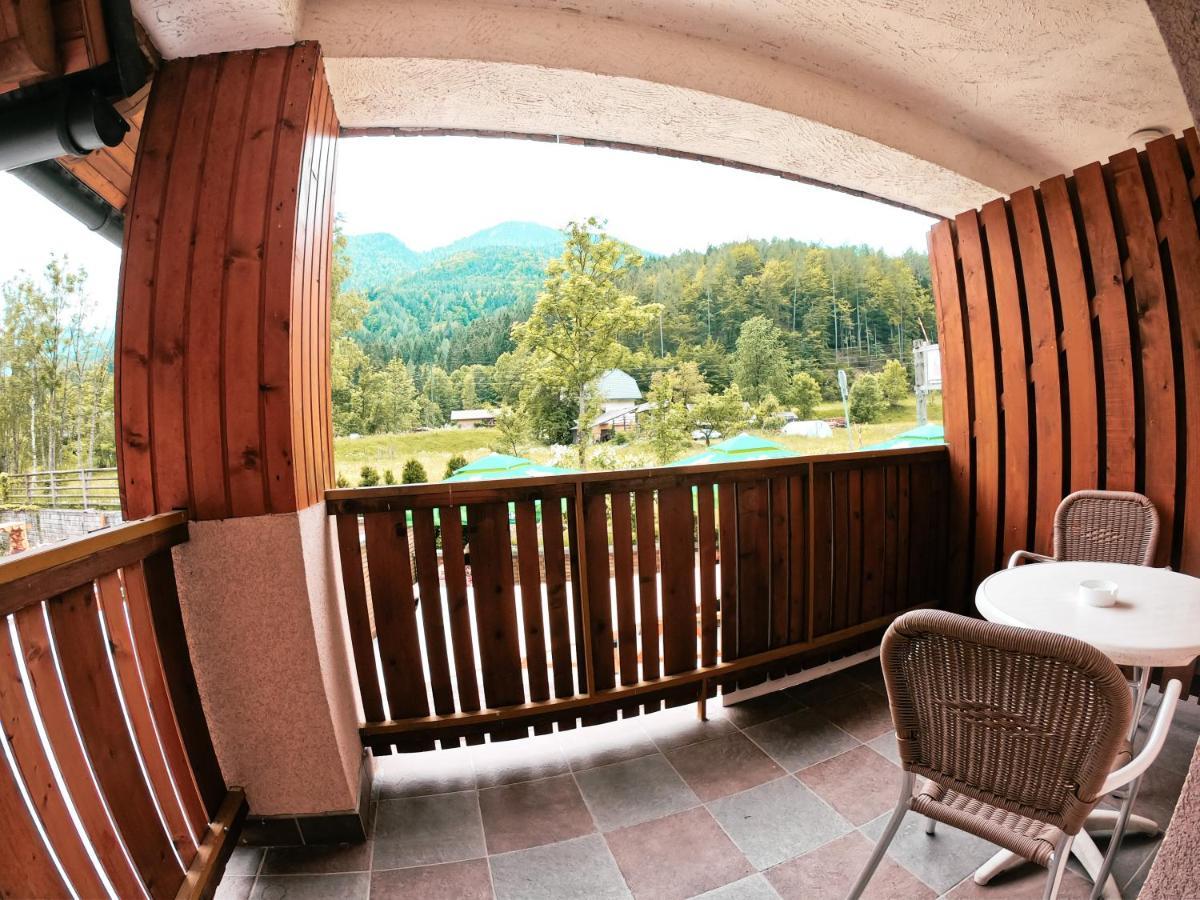 Apartment And Rooms Maraton Kranjska Gora Bagian luar foto