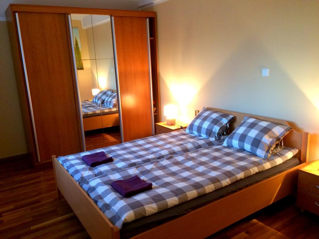 Apartment And Rooms Maraton Kranjska Gora Bagian luar foto